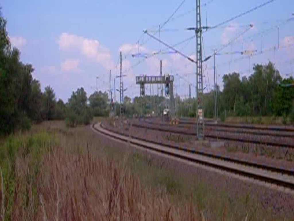 Eine ICE-Doppeleinheit der Baureihen 411(vorn) und 415(hinten) durchfahren am 22.07.08 Muldenstein Richtung Leipzig Hbf.