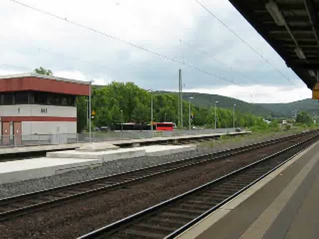 Eine Testfahrt von Henschel...(?) bestehend aus 246 und zweimal 186. Aufgenommen bei der Durdahrt Hann. Mnden am 03.06.2009.