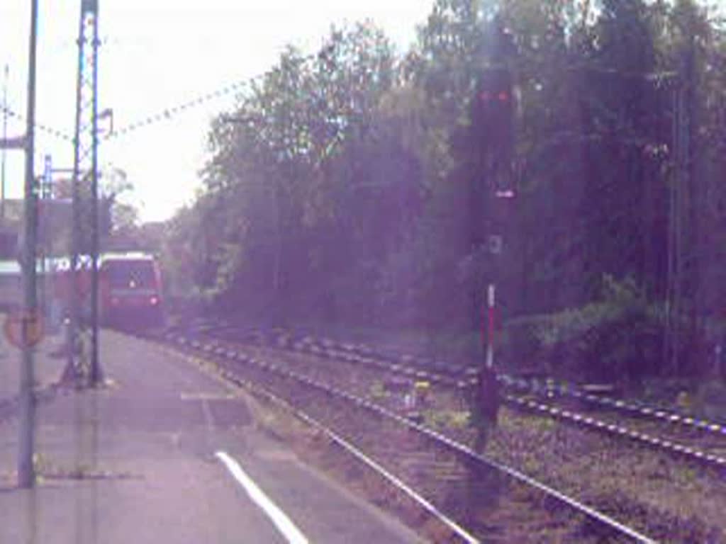 Einfahrt des IC 2370 Konstanz - Hamburg-Altona mit Br 101 in Radolfzell.