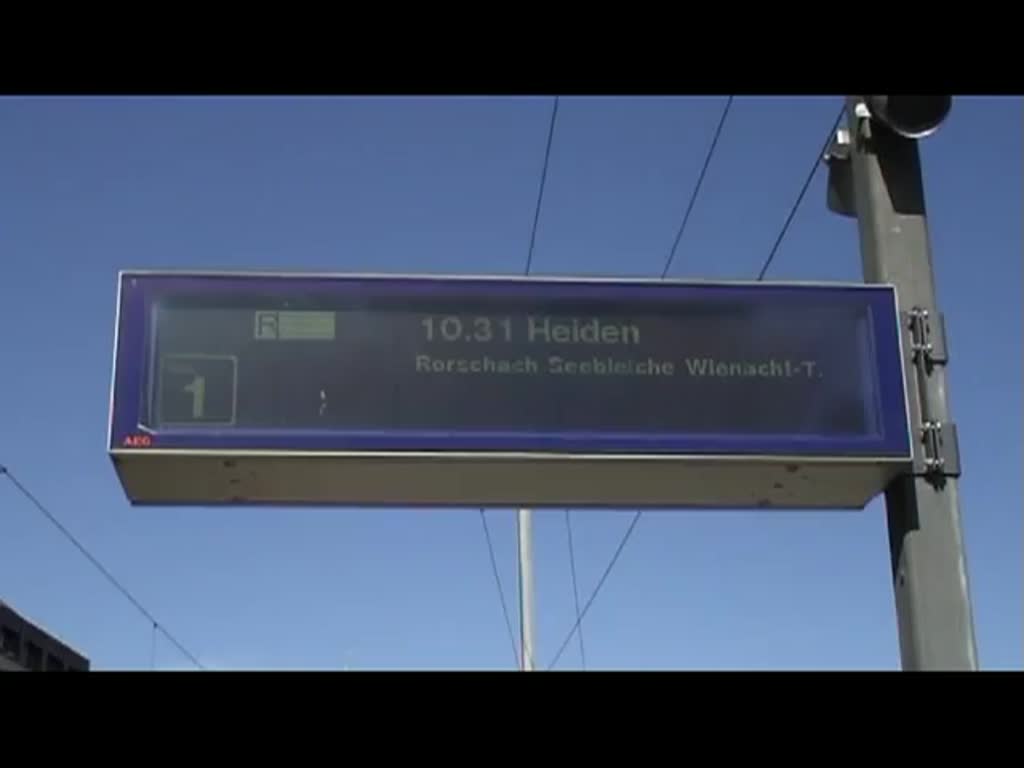 Einfahrt der Rorschach - Heiden Bergbahn am 28.4.2012 im Rorschacher Hafen.