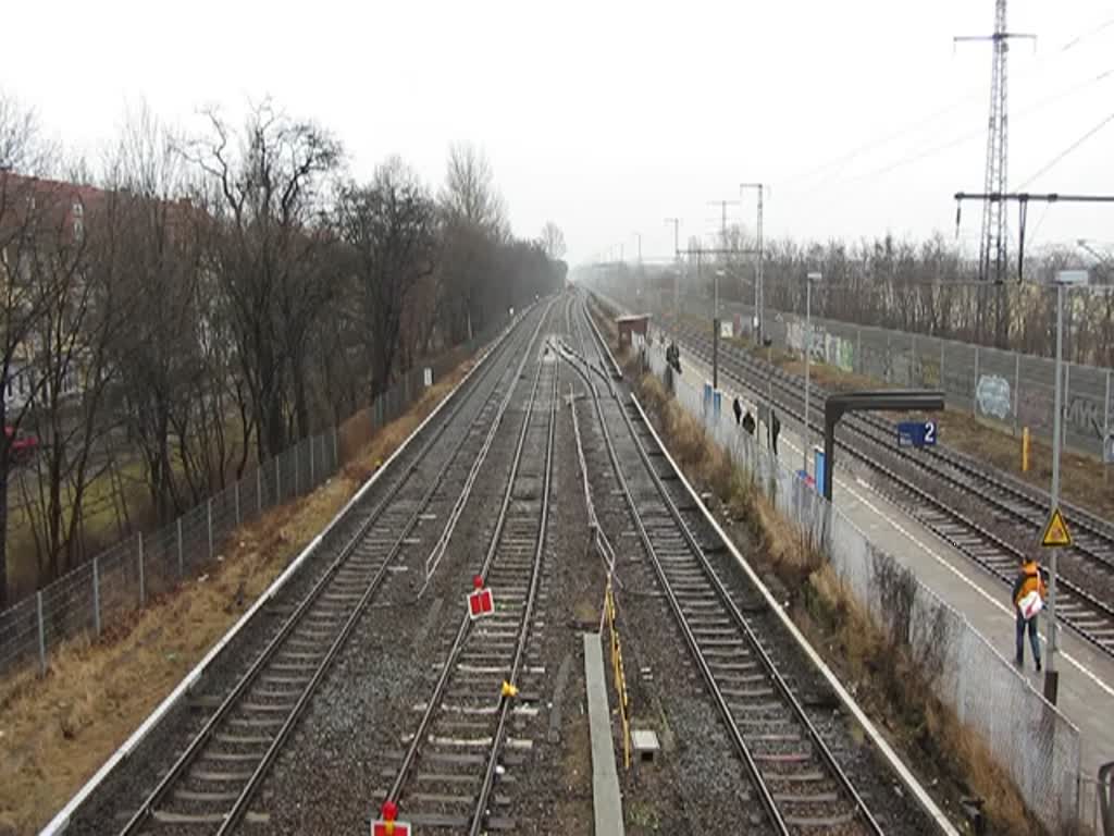 Einfahrt einer S-Bahn der BR 481 in Karlshorst. 29.2.2012