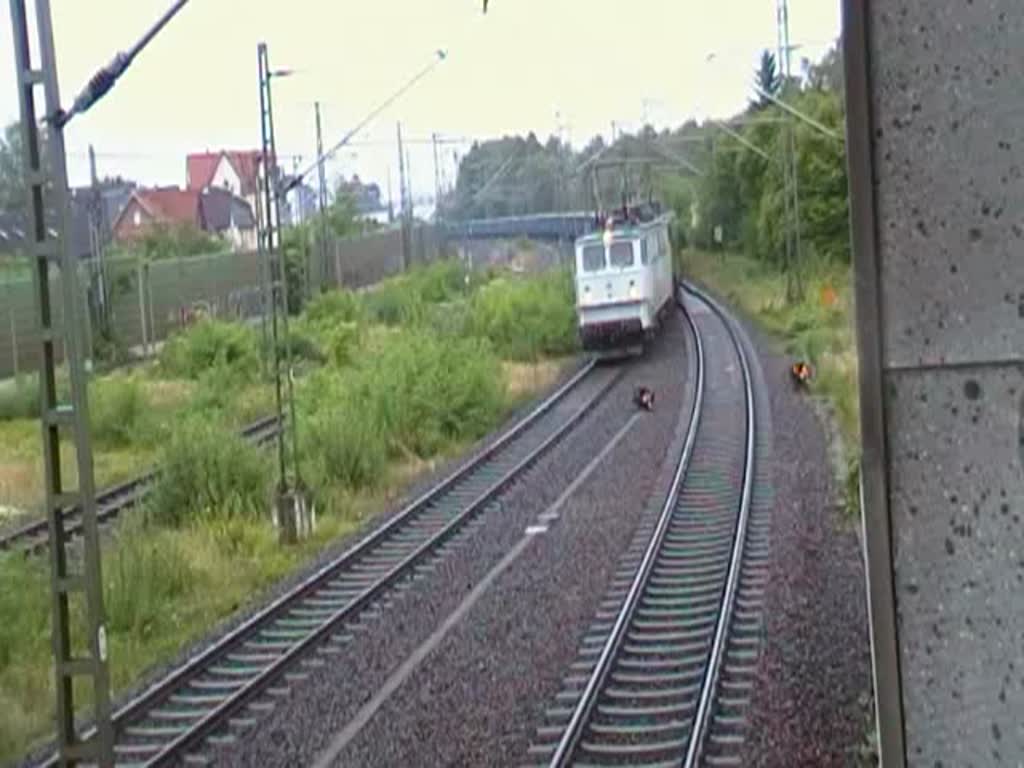 EX E-Lok der BR 142, mit Gterzug in Lehrte, am 22. Juli 2010.