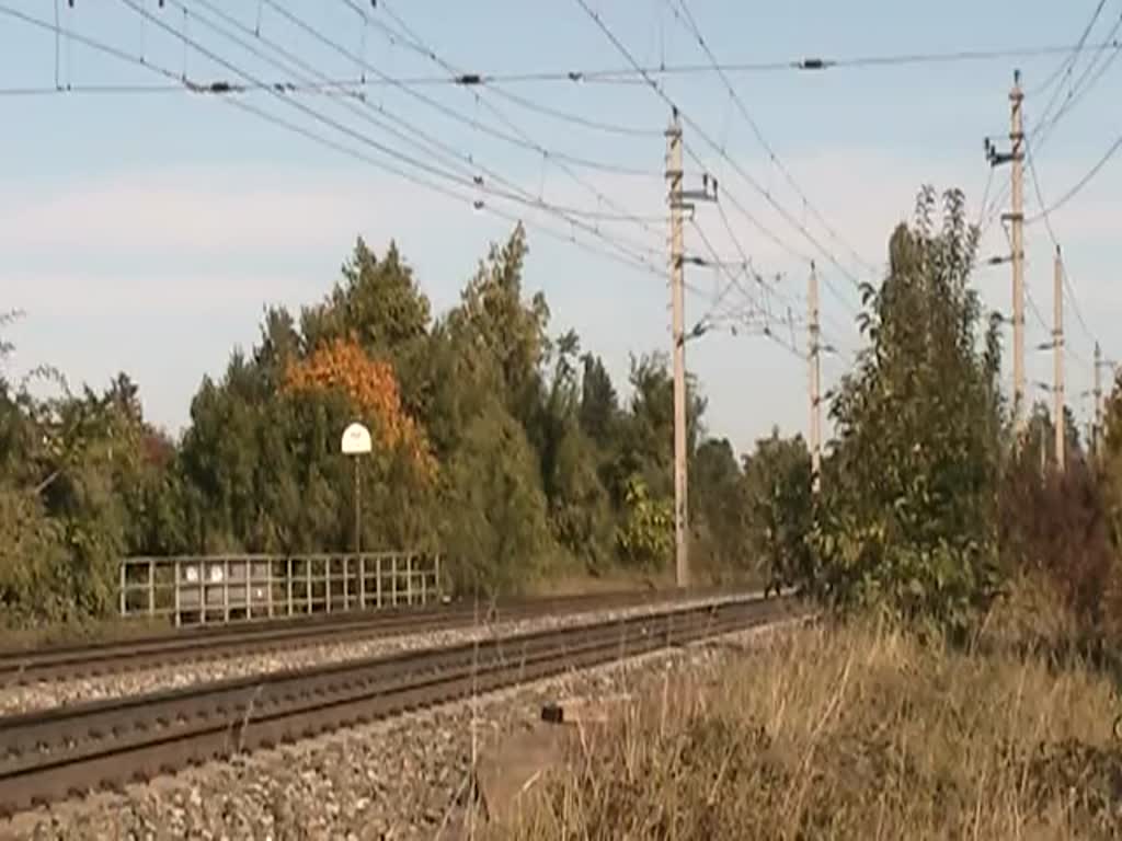 FROWOS 2062 053-0 am 13.10.2012 SR 19073 kurz vor der Hst. Atzgersdorf-Mauer in Richtung Liesing fahrend.

