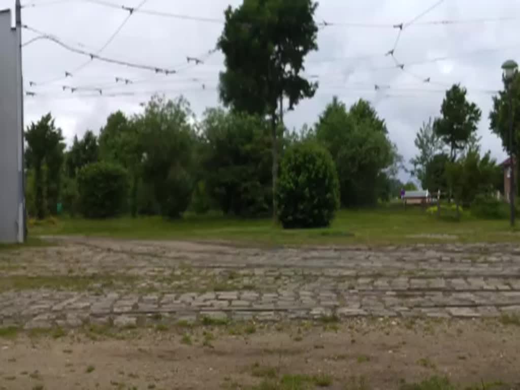 Historische Straßenbahn im Straßenbahnmuseum Schönberger Strand am 27.06.2013 