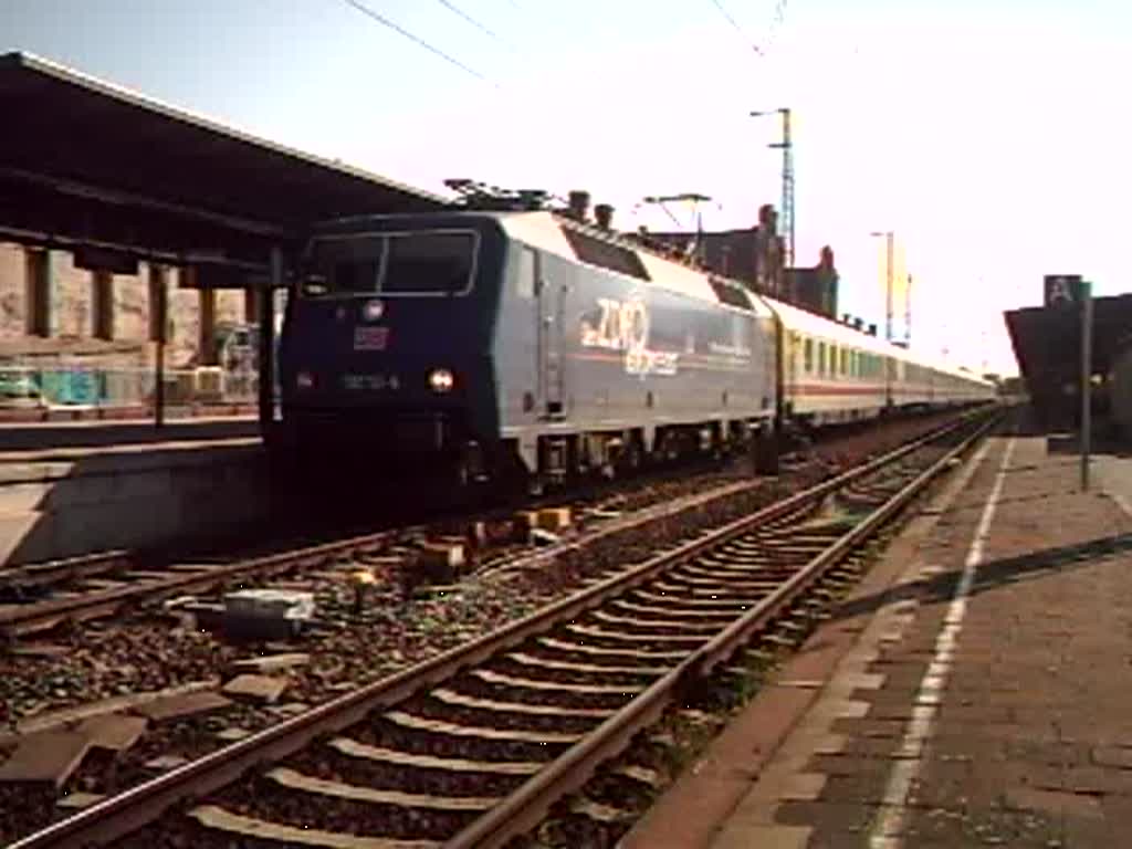 IC144 von Szczecin Glowny nach Schiphol (Airport) bei der Ausfahrt im Bahnhof Stendal.(31.07.08)