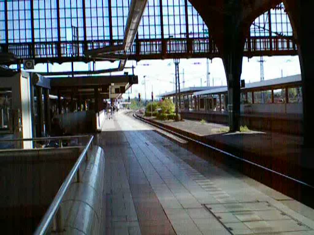 ICE 1 bei der Einfahrt in Karlsruhe Hbf.Videolnge 2:07min