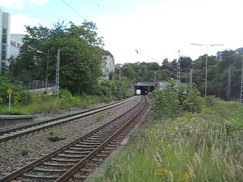 ICE 108 nach Berlin Ostbahnhof durchfhrt am 18. August 2008 Stuttgart Feuerbach.