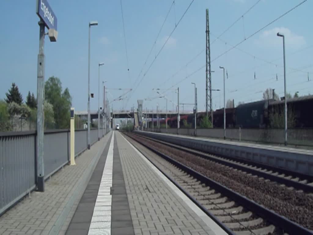 ICE 1556 von Dresden nach Wiesbaden Hbf durchfhrt hier den Bahnsteig Leipzig/Engelsdorf.Nchster Halt ist Leipzig Hbf.Aufgenommen am 20.04.2011 in Leipzig