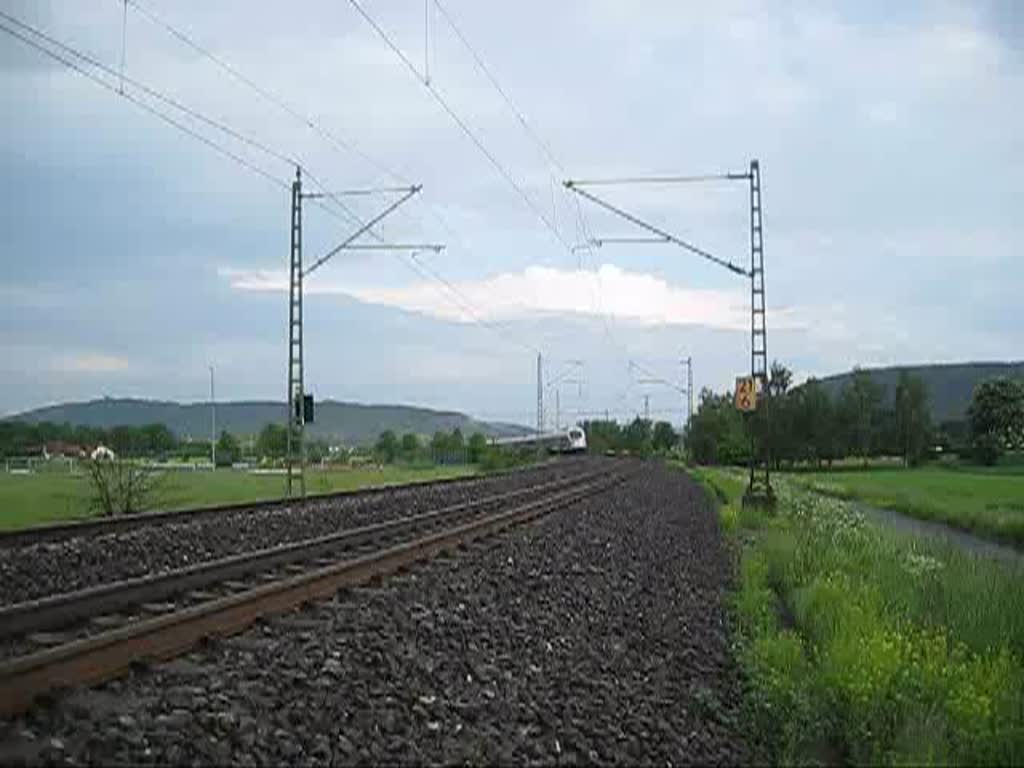 ICE  Falkenberg(Elster)  fuhr am 28.5.10 als ICE 1208 nach Berlin Gesunbdrunnen. Halach(b. Kronach).