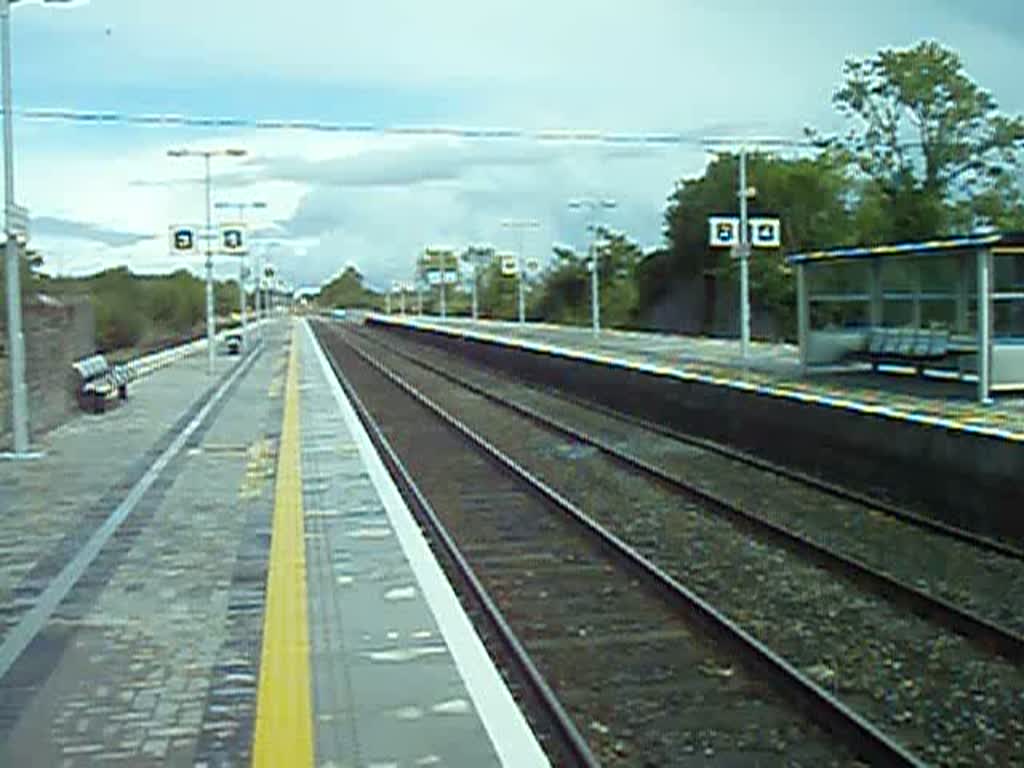 IERLAND sep 2008 Ballybrophy LOC 201 met personen trein
ZIE ook FOTO op bahn bilder