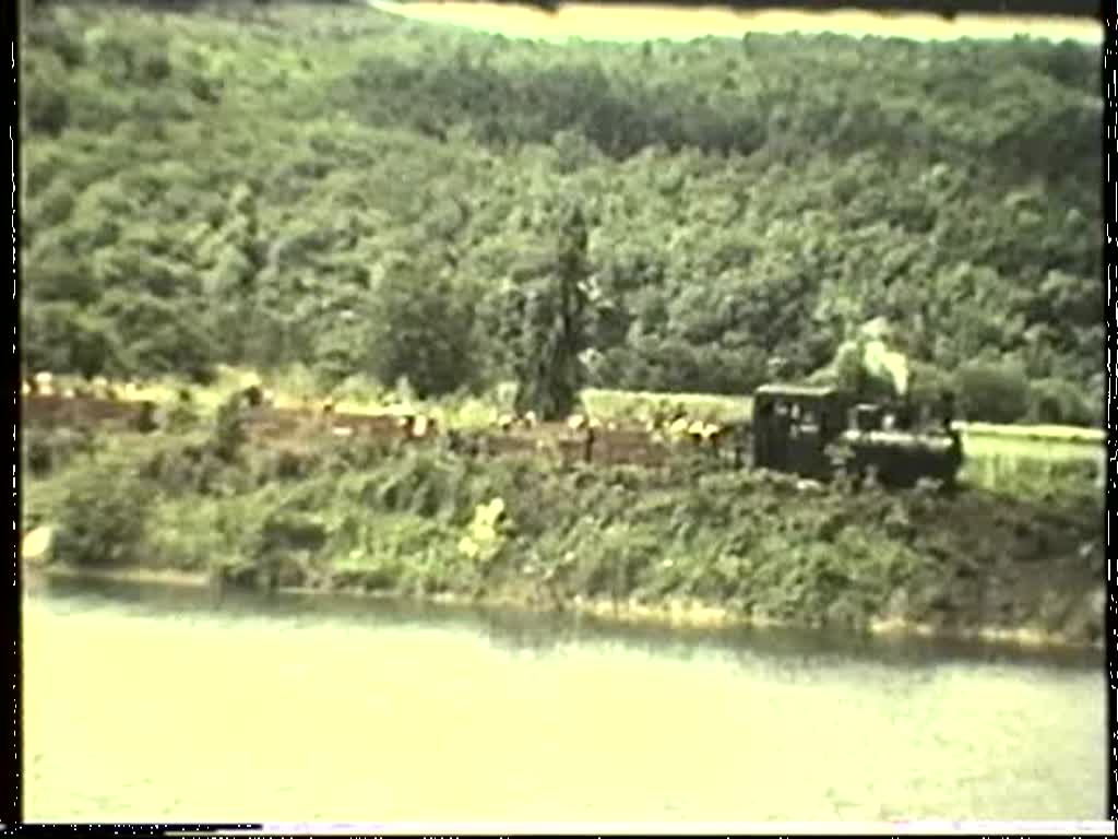 Impressionen von der Schinzacher Baumschulbahn, aufgenommen im Juni 1980 auf Super-8 Film ohne Ton.