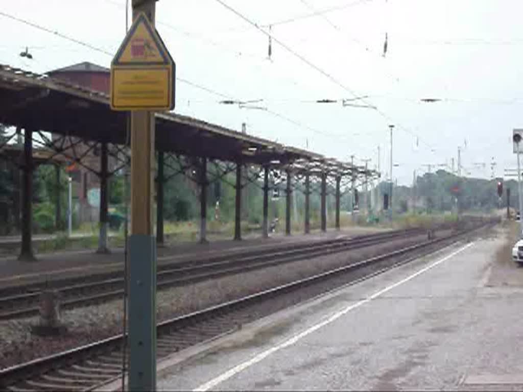 Infraleuna 205 (228 412) durchfuhr mit einem Kesselwagen Leipzig-Leutzsch in Richtung Grokorbetha.