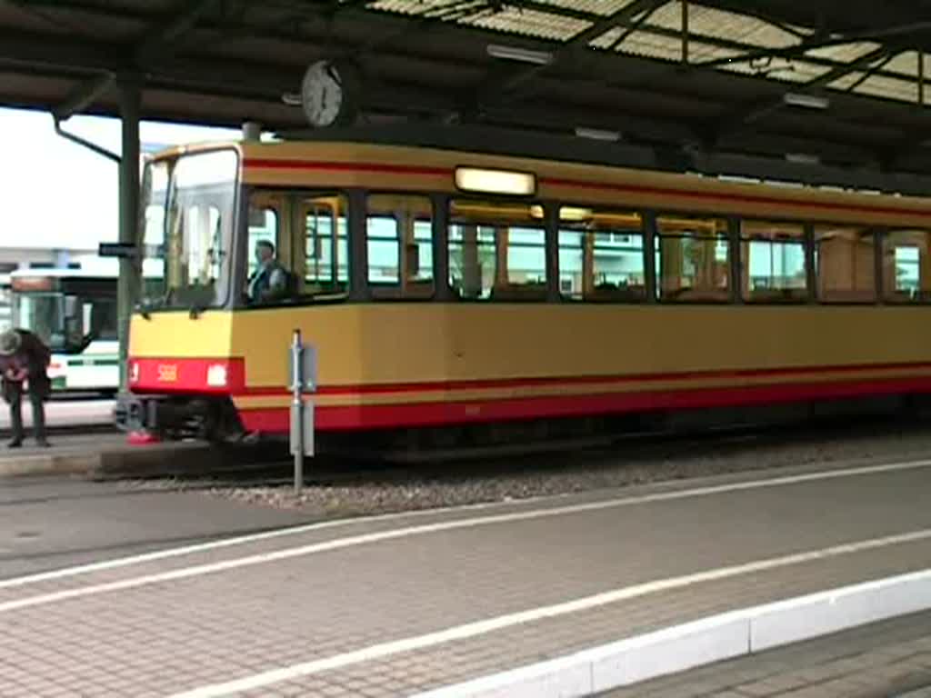 Jede Menge Rangiervorgnge im Bahnhof Ettlingen Stadt am 17. April 2009. (2:19 Minuten)
