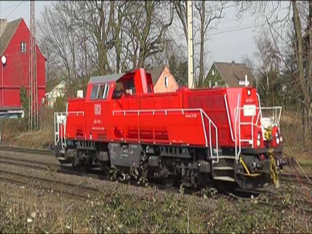 Leerfahrt der 261 105 am 18. März 2015 curch Ratingrn-Lintorf Tichtung Düsseldor-Rath.