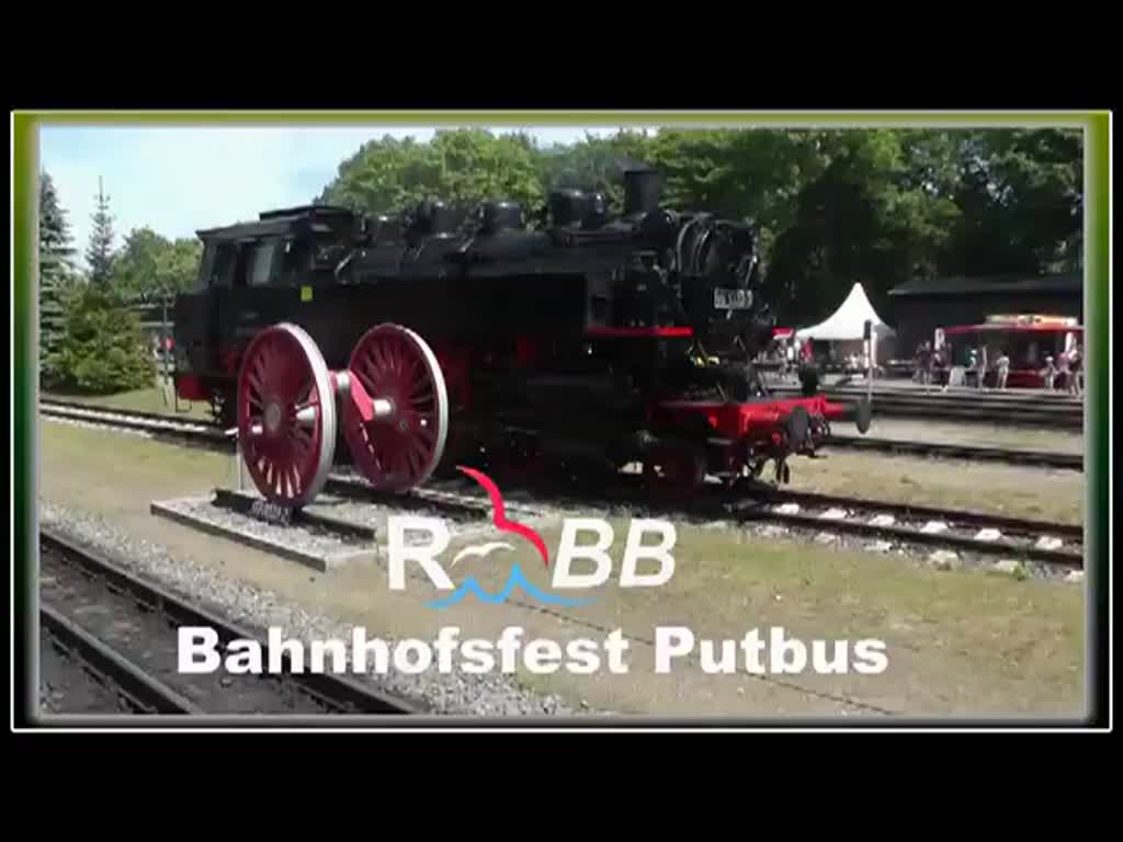 Lok 99 4652 beim Putbuser Bahnhofsfest mit Führerstandsmitfahrten in Aktion. Als Titelbild habe ich die Lok 86 1333 gewählt, die auf ihren Einsatz am Sonderzug zwischen Bergen auf Rügen und Lauterbach Mole wartet. - 11.06.2017