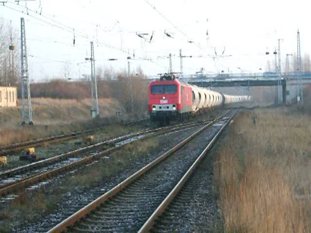 MEG-Zug59220 von Rdersdorf nach WRS bei der Einfahrt im Bahnhof Rostock-Seehafen.(30.12.08)