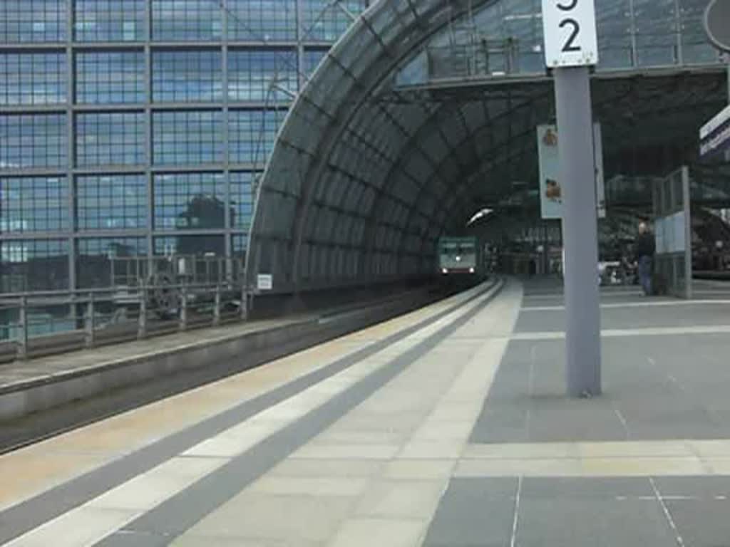 Mit einem BWE verlsst 186 130 am 09.04.09 den Berliner Hbf.