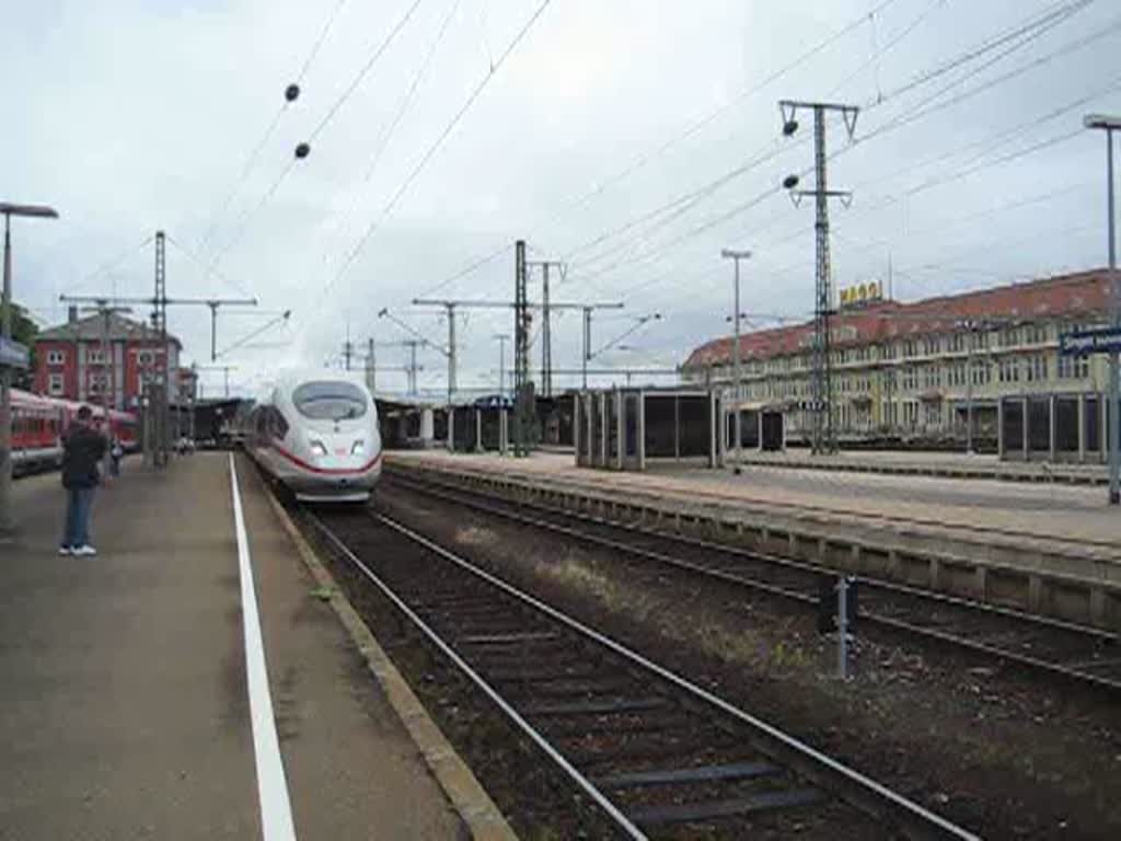 Mit einem Pfiff verabschiedet sich der Taufzug aus Singen (Htw) und macht sich auf den Rckweg ins BW nach Mnchen.