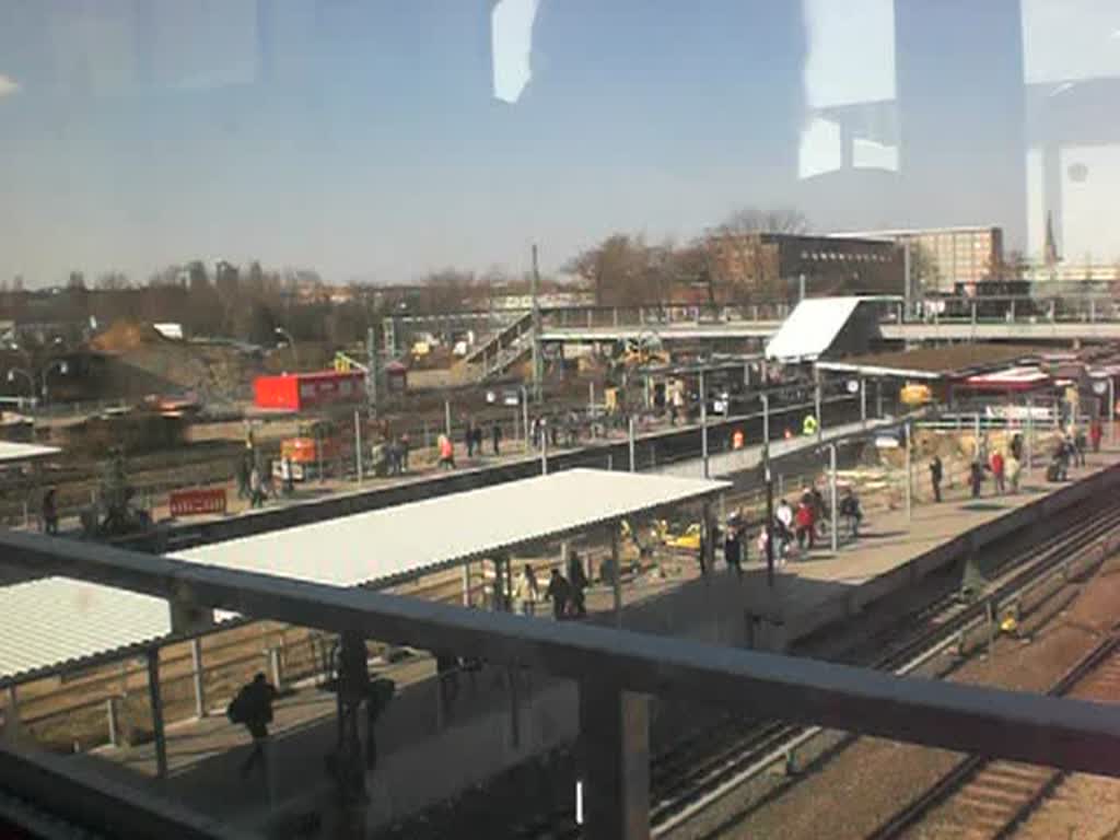 Mitfahrt in der S-Bahnlinie 41 von der Station Ostkreuz zur Station Treptower Park.(2.4.2010)