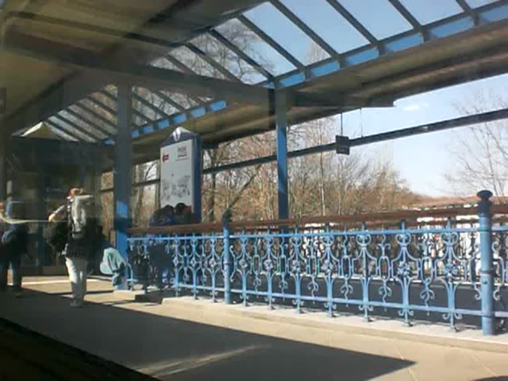 Mitfahrt in der S-Bahnlinie 41 von der Station Treptower Park zur Station Sonnenallee.(2.4.2010)
