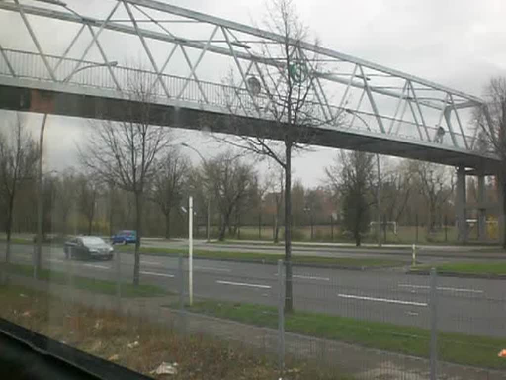 Mitfahrt in der S-Bahnlinie 9 von der Station Betriebsbahnhof Schneweide zur Station Schneweide.(6.4.2010)