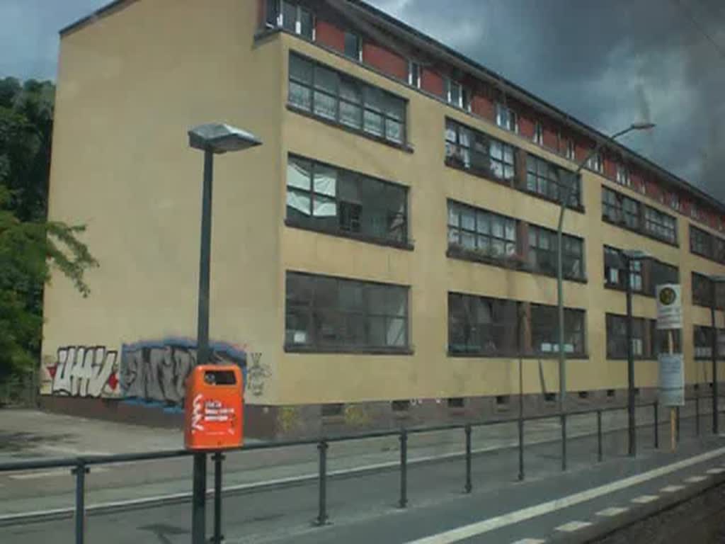 Mitfahrt in der Straenbahnlinie 27 zwischen den Haltestellen Sulzfelder Strae und Buschallee/Hansastrae.(25.7.2010)