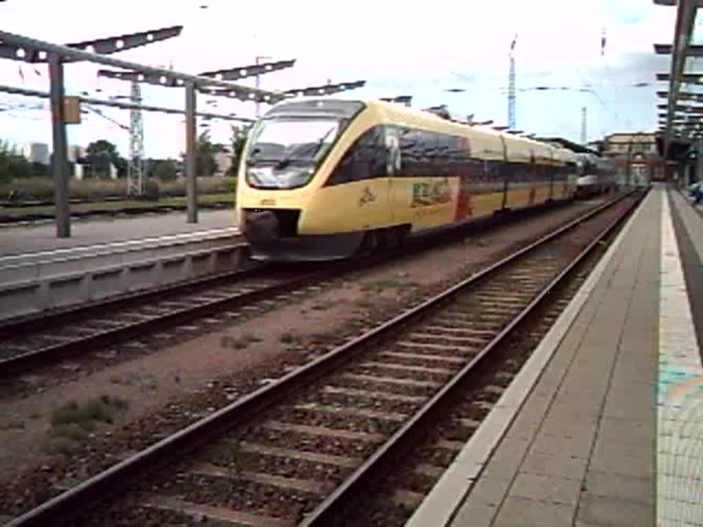 OLA80041 von Rostock Hbf.nach Gstrow bei der Ausfahrt im Rostocker Hbf.