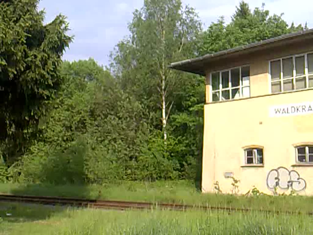 RB 27262 Rosenheim-Mhldorf; Planmige Abfahrt 17:30 Uhr; Aufgenommen am Bahnbergang Waldkraiburg um 17:52 Uhr