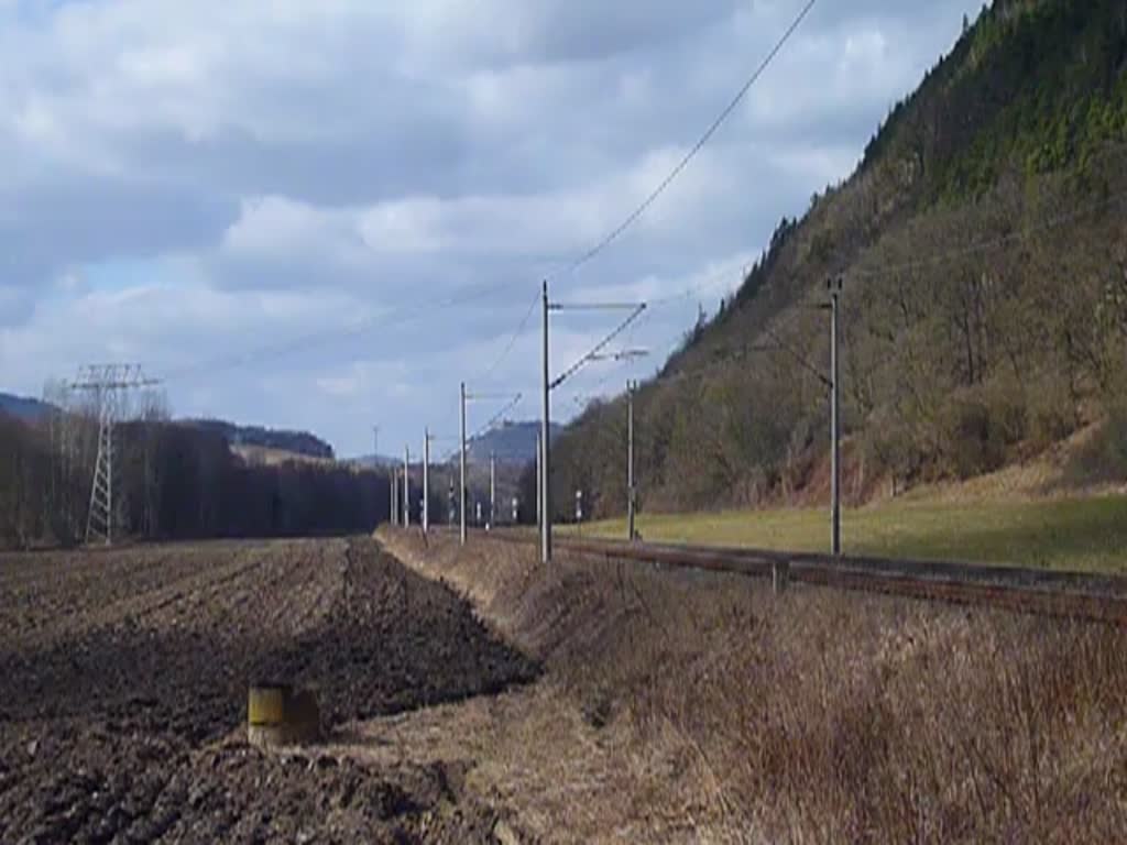 RBH 117 (143 554-4) und RBH 116 (143 573-4) zu sehen am 28.02.15 bei Remschütz.