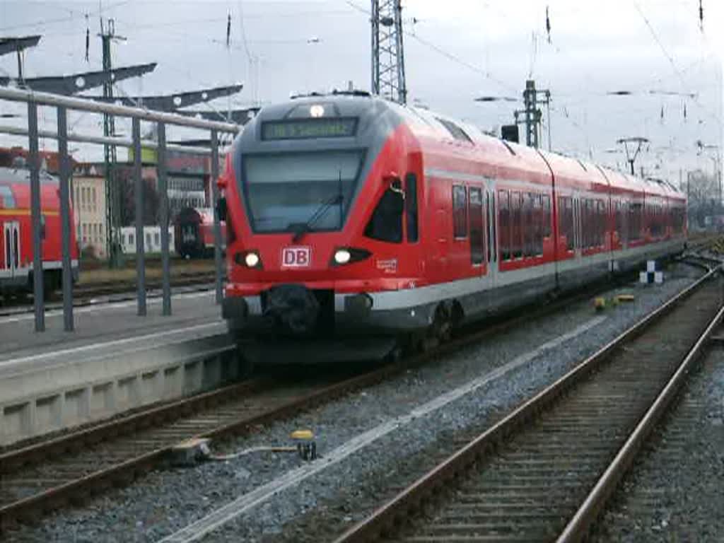 RE33212 von Sassnitz nach Rostock Hbf.bei der Einfahrt im Rostocker Hbf.(27.12.08) 