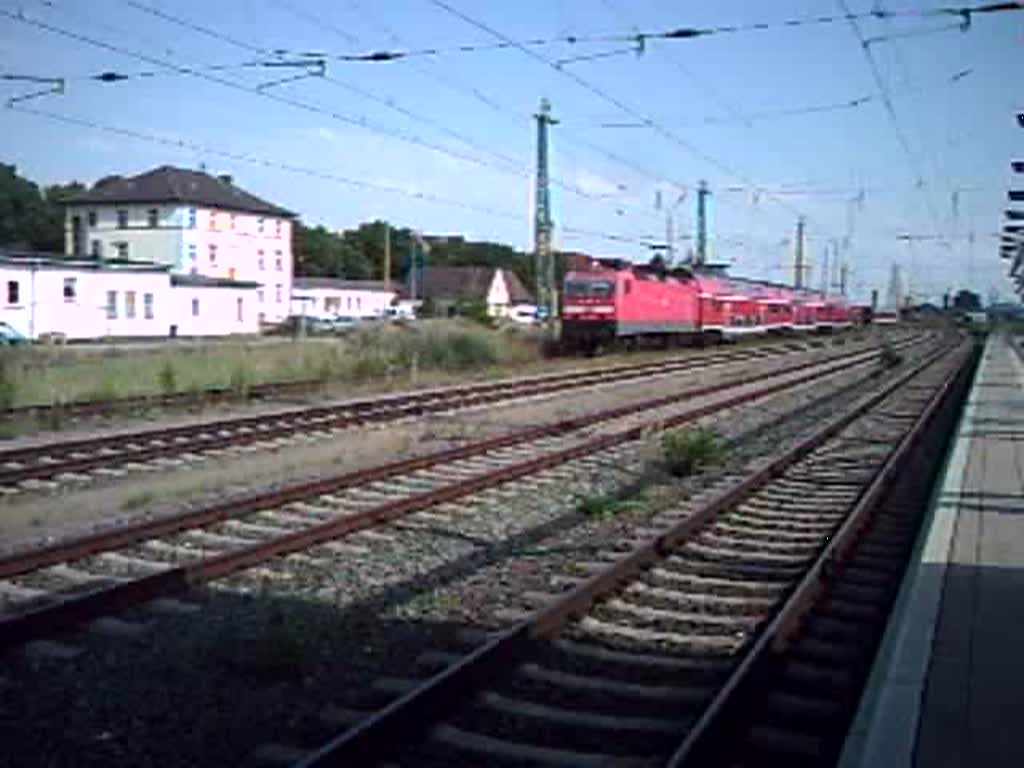 S2 von Gstrow nach Warnemnde bei der Ankunft im Rostocker Hbf.