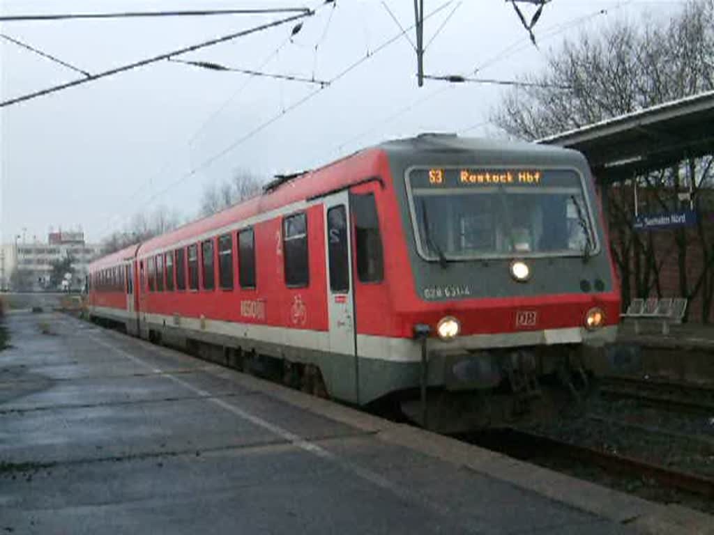 S3 von Rostock-Seehafen Nord nach Rostock Hbf.bei der Ausfahrt im Bahnhof Rostock-Seehafen Nord.(18.01.09)