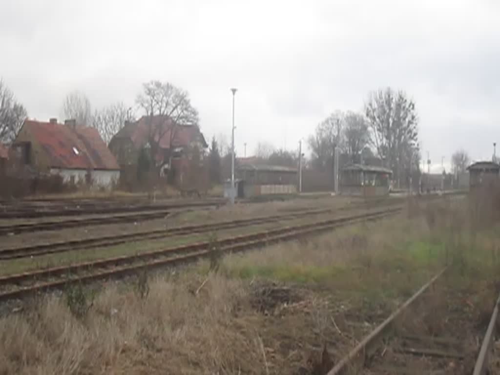 SA105-105 mit R Miedzyrzecz - Rzepin,am 30 Oktober 2013 in Bahnhof Miedzyrzecz