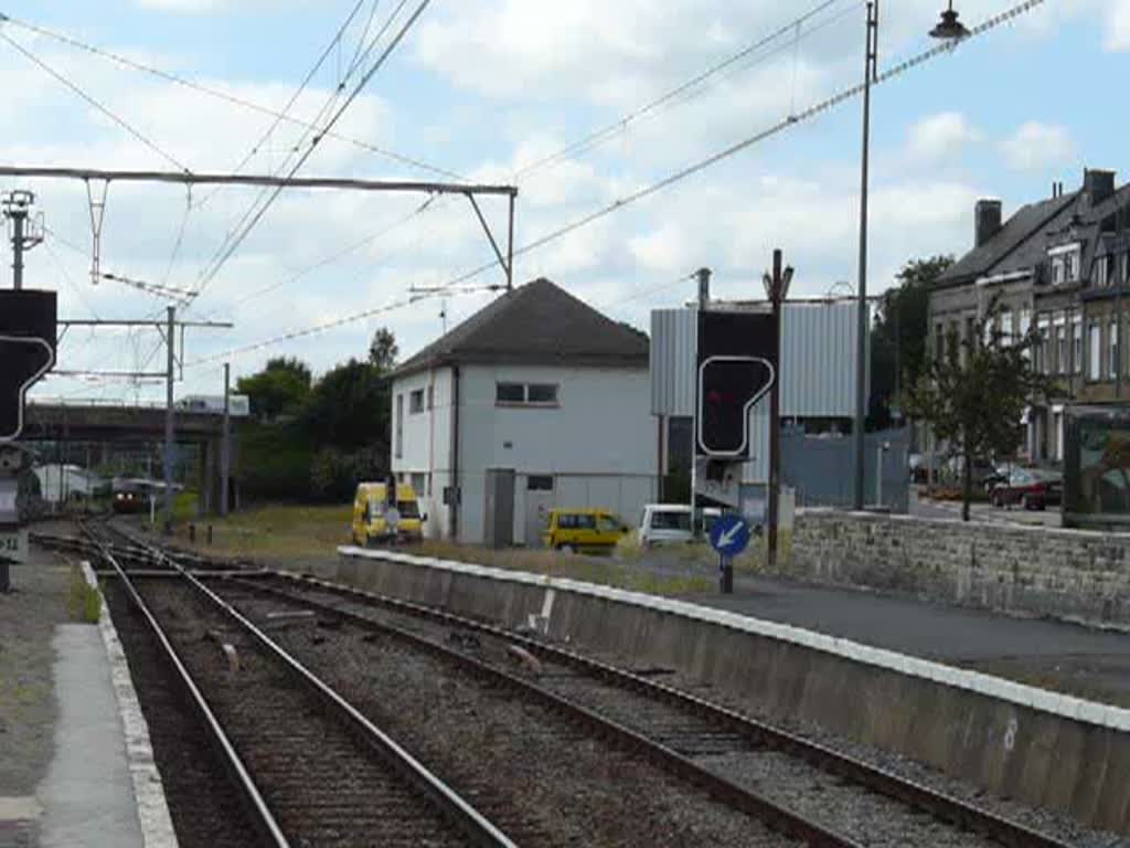 SNCB Lok 2004 kommt mit EC 97  Iris  aus Richtung Brssel in Arlon an. 21.06.08