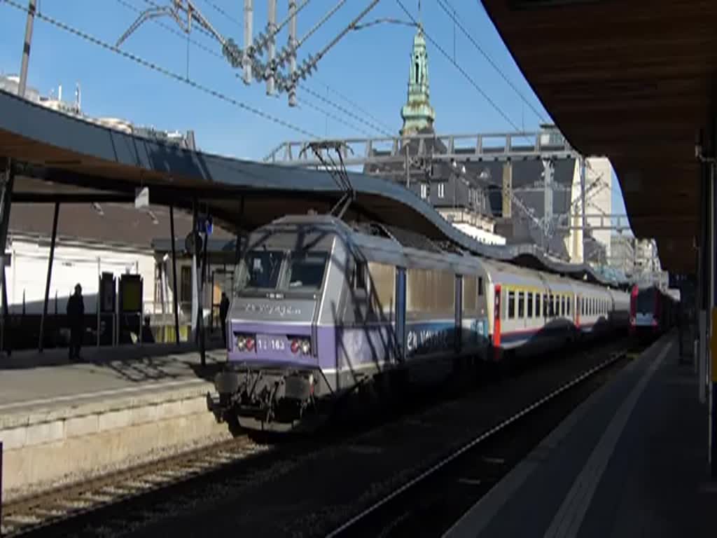 SNCF 26163 mit EC 90 mit SNCB I6 & I10 Wagen bei der Abfahrt in Luxemburg nach Basel aufgenommen am 24.02.2014.