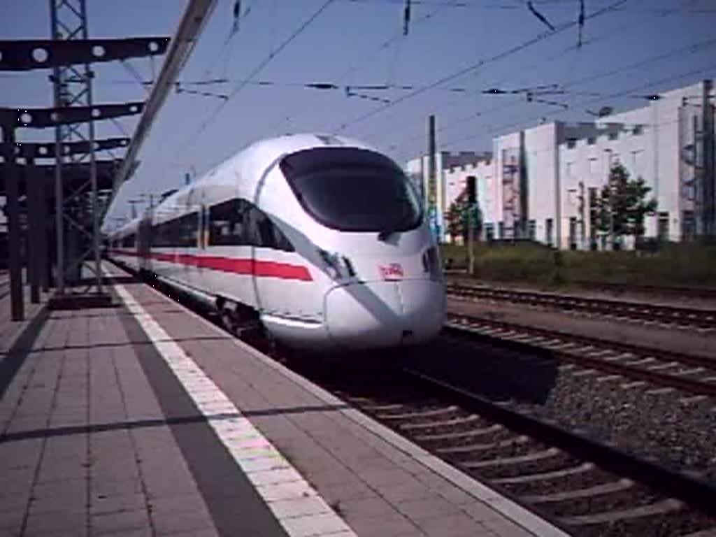 Sonderzug von Warnemnde nach Berlin Hbf.(tief)bei der Ausfahrt im Rostocker Hbf.