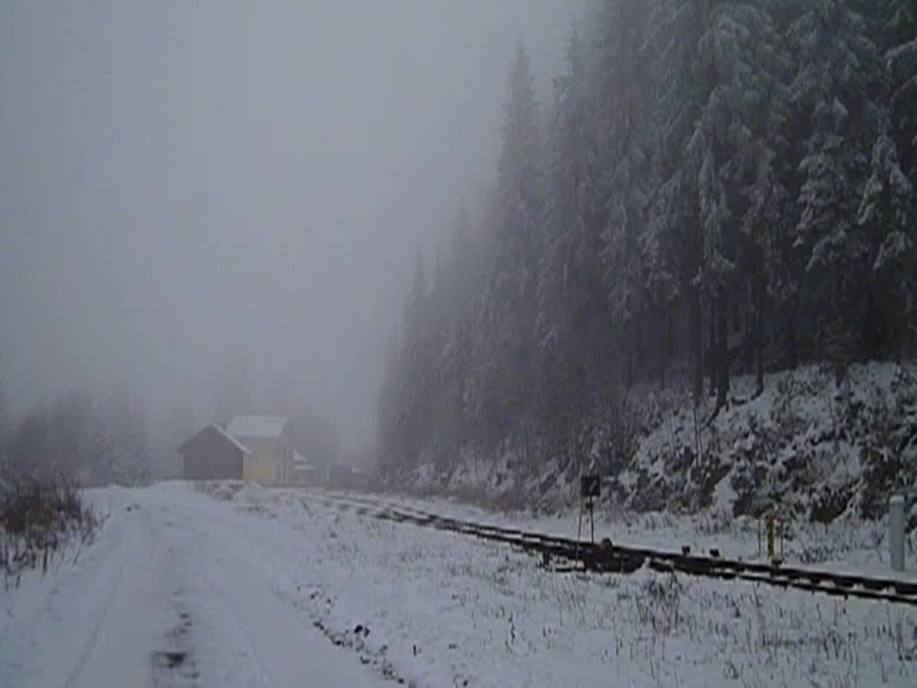 T 466 2201 ist am 01.02.14 bei der Ausfahrt in Nové Hamry zu sehen 