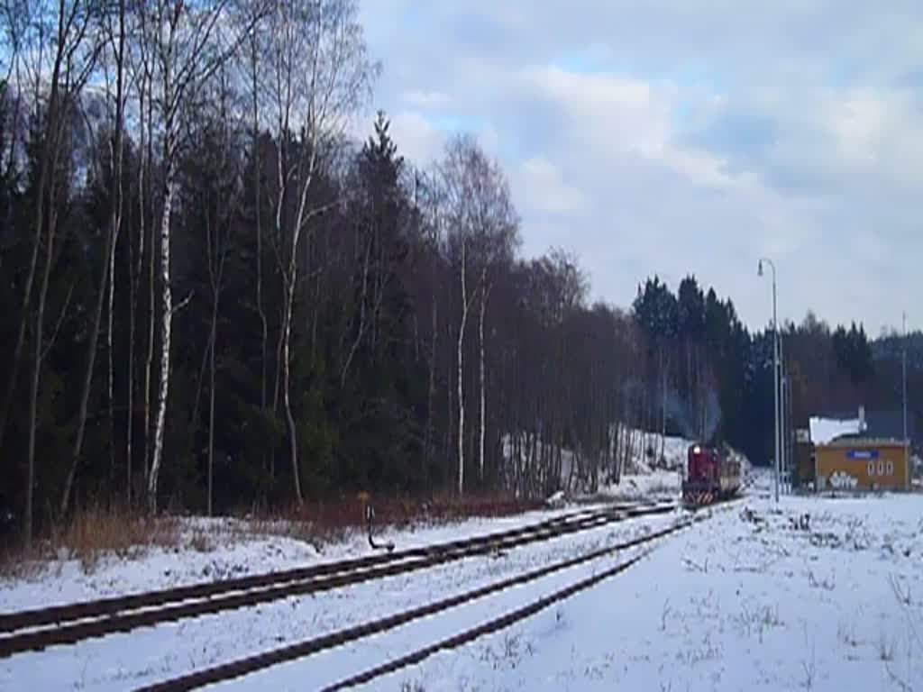 T 466 2201 ist hier am 01.02.14 in Potůčky zu sehen.