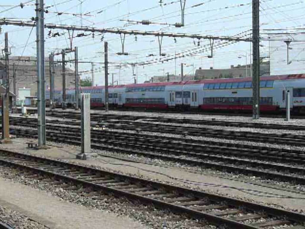 TGV 535 bei der Abfahrt in Richtung Paris am 08.06.08 in Luxemburg.