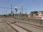 Lineas 1345 zieht einen Brammenzug durch den Bhf Tongeren Richtung Lüttich.