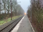 IC 3 DSB 5013  fährt den Bahnhof in Kliplev/Nordschleswig (deutsch Klipleff) ein. Datum: 21. Dezember 2019.