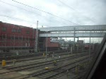 Vorbeifahrt am Werk Berlin-Rummelsburg. Gefilmt am 11.07.09 auf der Rckfahrt von Berlin Schnefeld Flughafen nach Berlin Hbf.