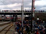 Saisonerffnung Eisenbahnmuseum Dresden Altstadt (26, 27 & 28.03.2010), 52 8079 gibt den Leuten auf der Brcke Dampf