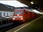 101 018 bringt den CNL 353 nach Praha hl.n., CNL 40353 nach Kopenhagen und D 50353 nach Moskau als Leerreisezug von Basel Bad Bf zum Startbahnhof Basel SBB