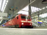 Am Gleis 2 fhrt jetzt los der EC 371 nach Praha hl.