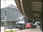 Ausfahrt einer Regionalbahn gezogen von einer 111 aus dem Bahnhof Bremen HBF am 12.6.