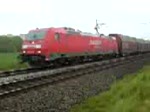 185 zieht Autozug durch Bremen Mahndorf in Richtung Hannover und wird gleich den Bahnhof durchfahren