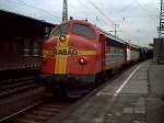 Mein 300 Video auf Bahnvideos.eu soll ein ganz besonderes sein.
Eine Nohab 1700 Doppeleinheit verlsst den Dortmunder Hbf mit einem Gz am 17.07.08 um 16:58 Gleis 26 in Fahrtrichtung Dortmund Hrde