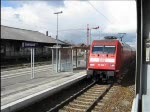 Dieses Video habe ich aus einem ex-IR-Stw heraus aufgenommen. Es zeigt wie ein IC im Bahnhof Greifswald auf den EC nach Prag trifft. 25.03.08