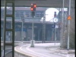 Ein ICE 1 brauste mit hoher Geschwindigkeit durch den Bahnhof Hamburg-Harburg am 27.3